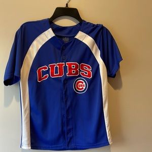 Cub’s baseball shirt size medium